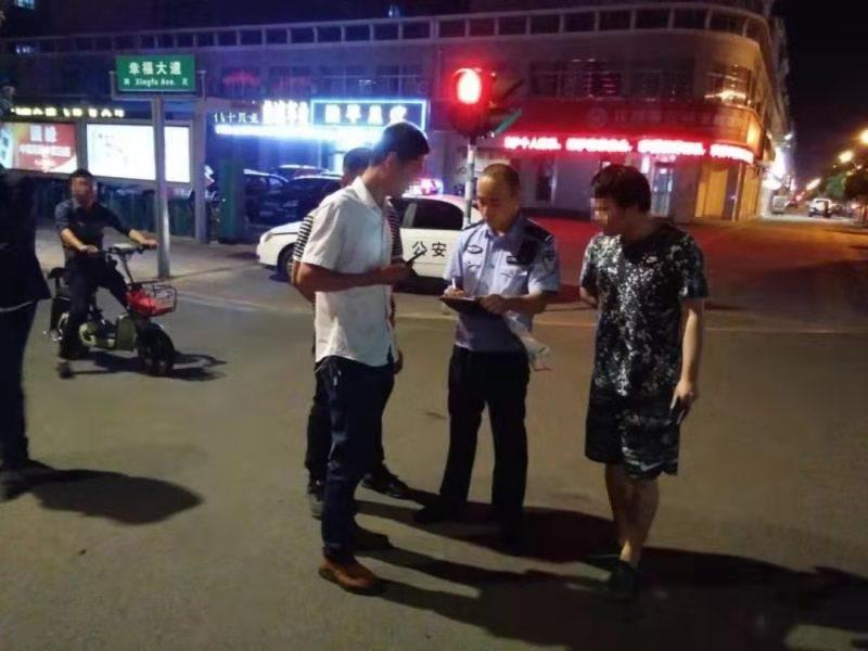 連云港灌云縣公安局交警大隊事故處理中隊工作紀實 事故處理無小事